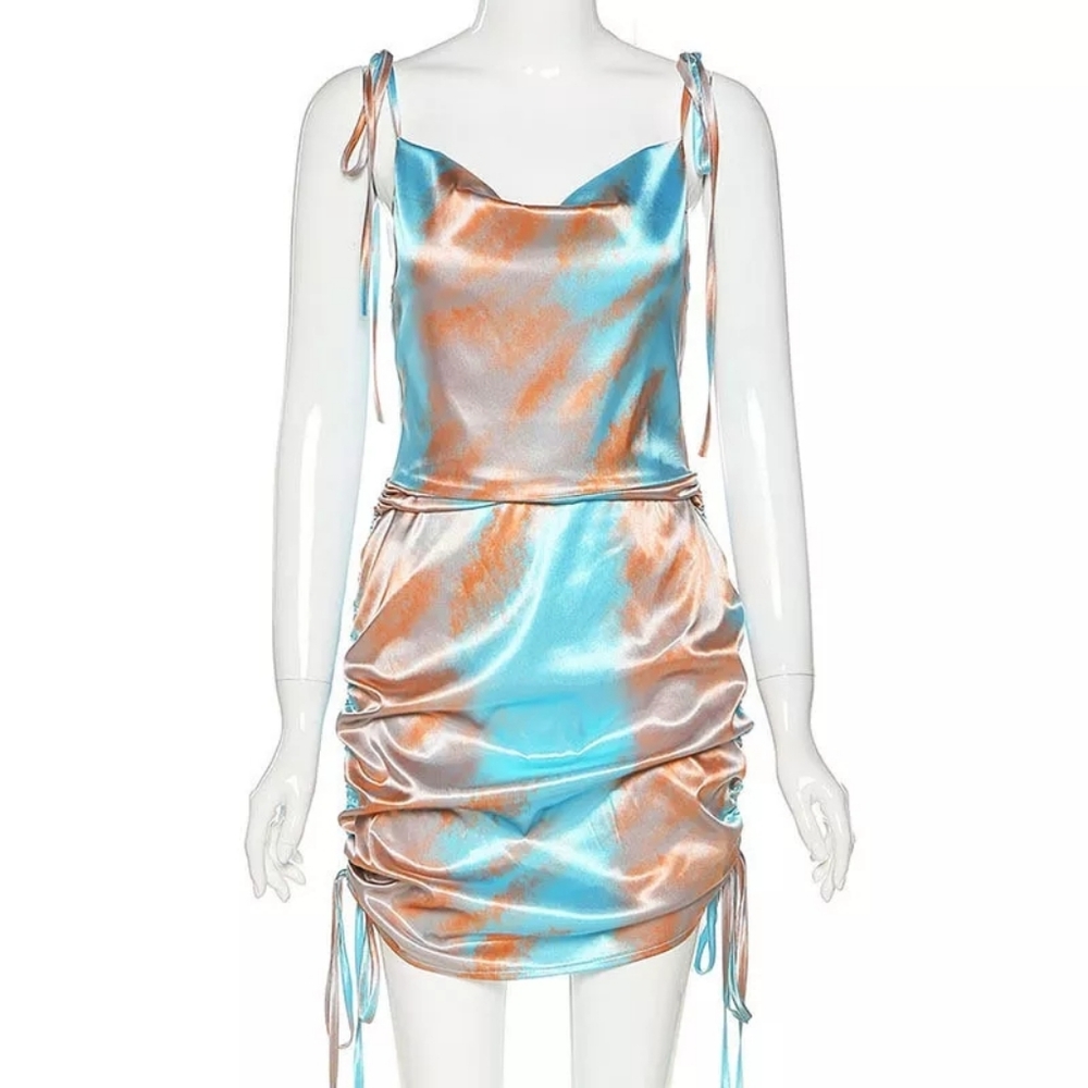 Ladies dress - Picture 2 of 4